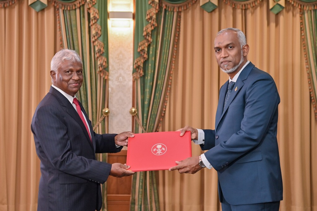 Foreign Ministry ge State Minister kamun Fahumy vakikoffi