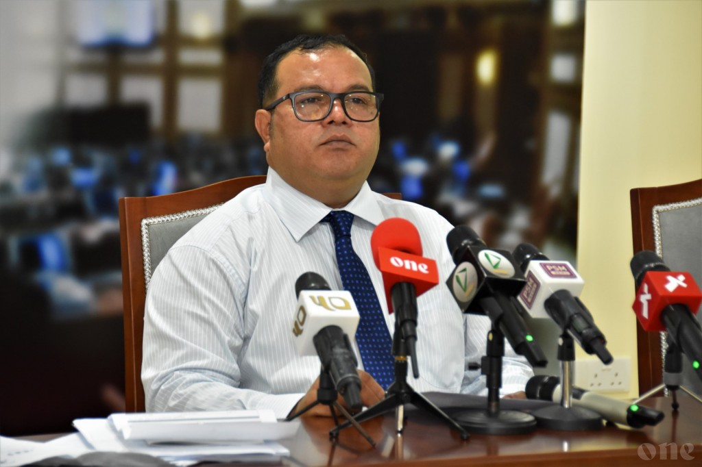 Nasheed ge amaluthah usoolu thakaa hilaafu, majlis raees kamun vaki kurevey varah vote hoadhunu: Aslam