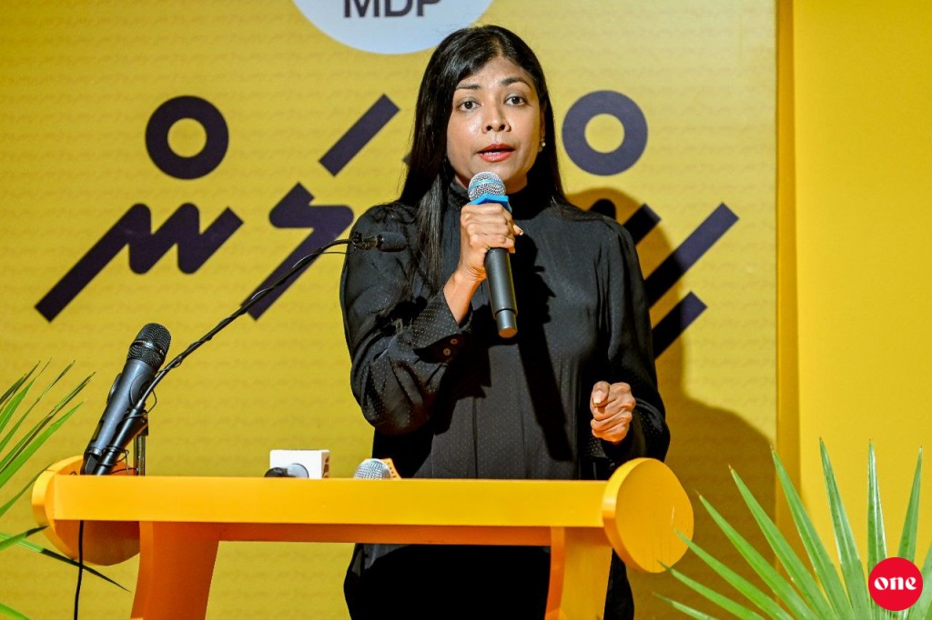 Nasheed aai Eva Majilis ''hijack'' koffi: Rozaina