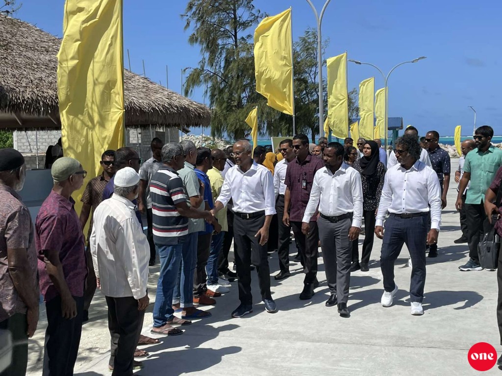 Raees Solih ah Komandoo in hoonu maruhabaaeh