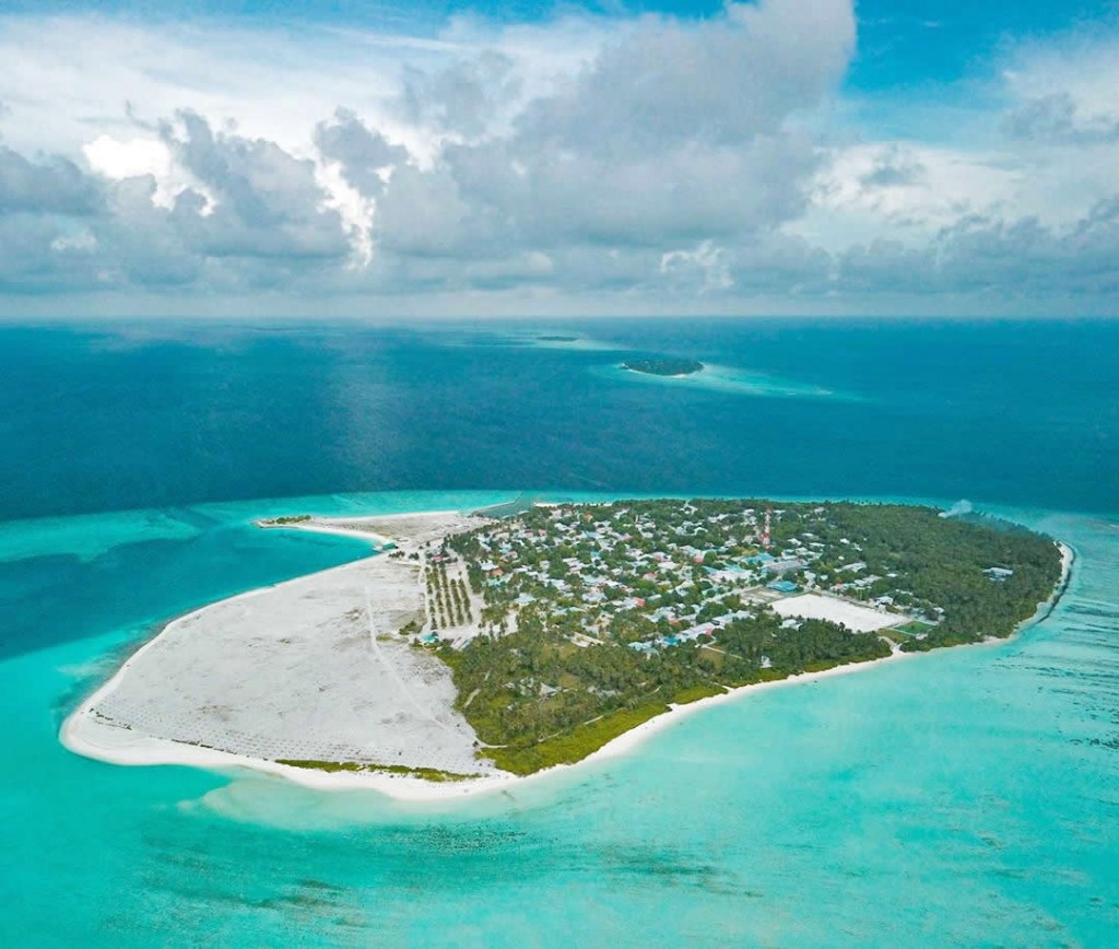 F. Nilandhoo in 2 meehaku positive ve, rah monitoring ge haalathah genesfi