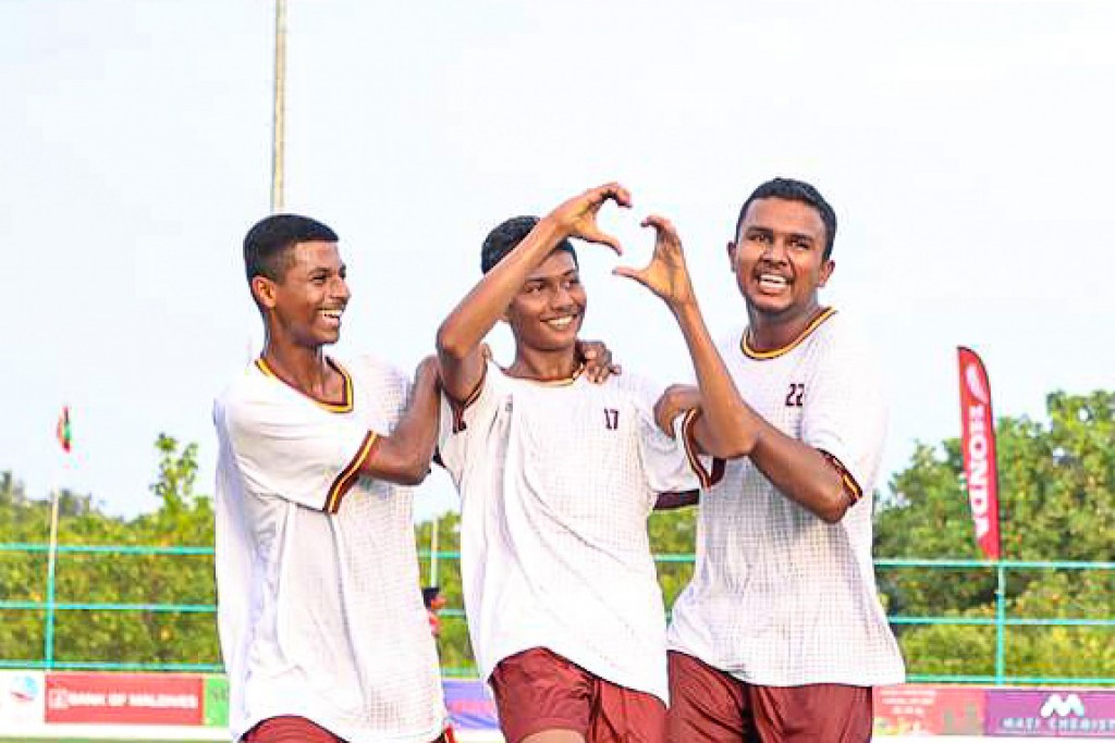 Laamaseelu Laamu inter school football mubaaraaiy: Champion L. Atoll school balikoh, Hamad feshee molhakun