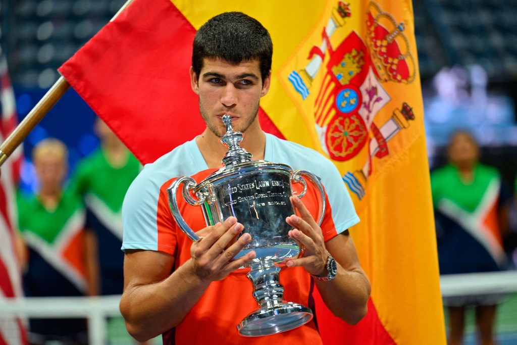 Umurun emme 19 aharugai US Open kaamiyaabukoh, Alcarez dhuniyeyge 1 vana ah