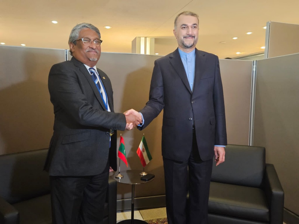Raajje in Iran aa eku alun haarijee gulhun gaaimu koffi