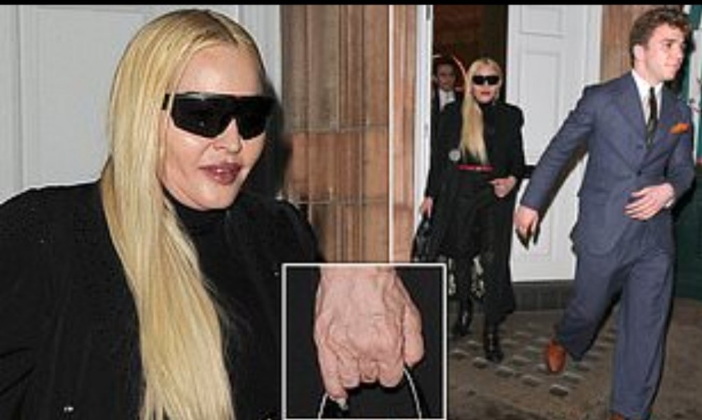 Madonna ge moonun zuvaankan faalhuviyas athun fenannee muskulhikan!