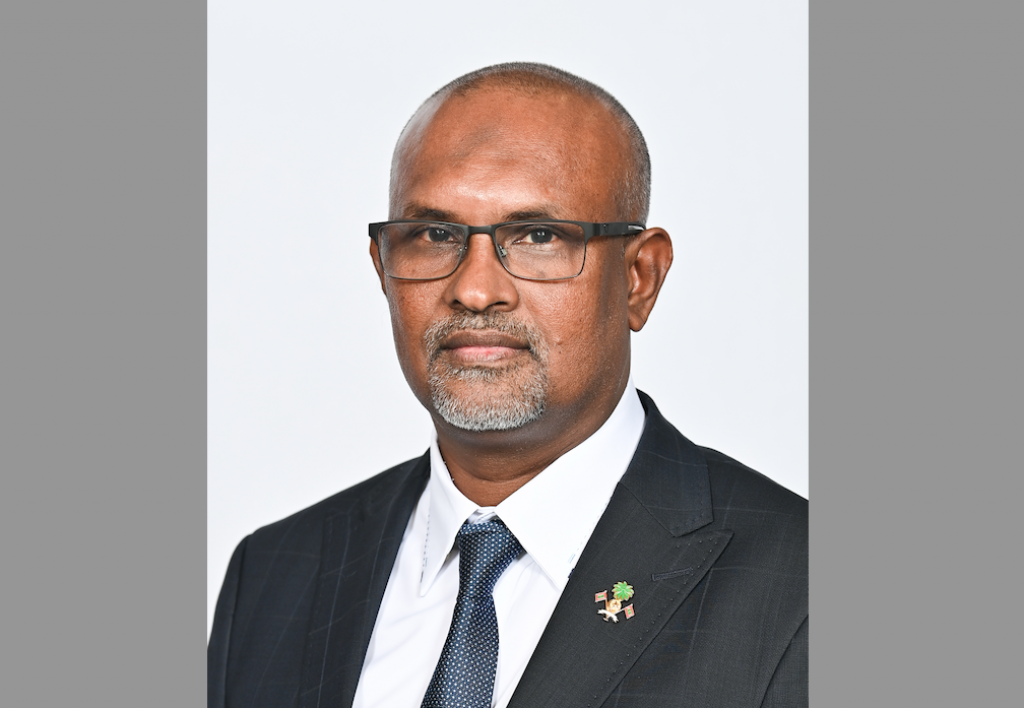 Raees ge advisor Khaleel economic council ah ayyan koffi