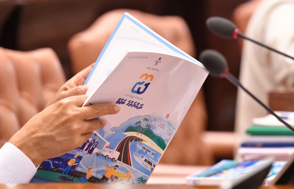 Suplimenry budget aaeku 2023 vana aharah 42.8 billion rufiyaage budget eh Majlis in faaskoffi