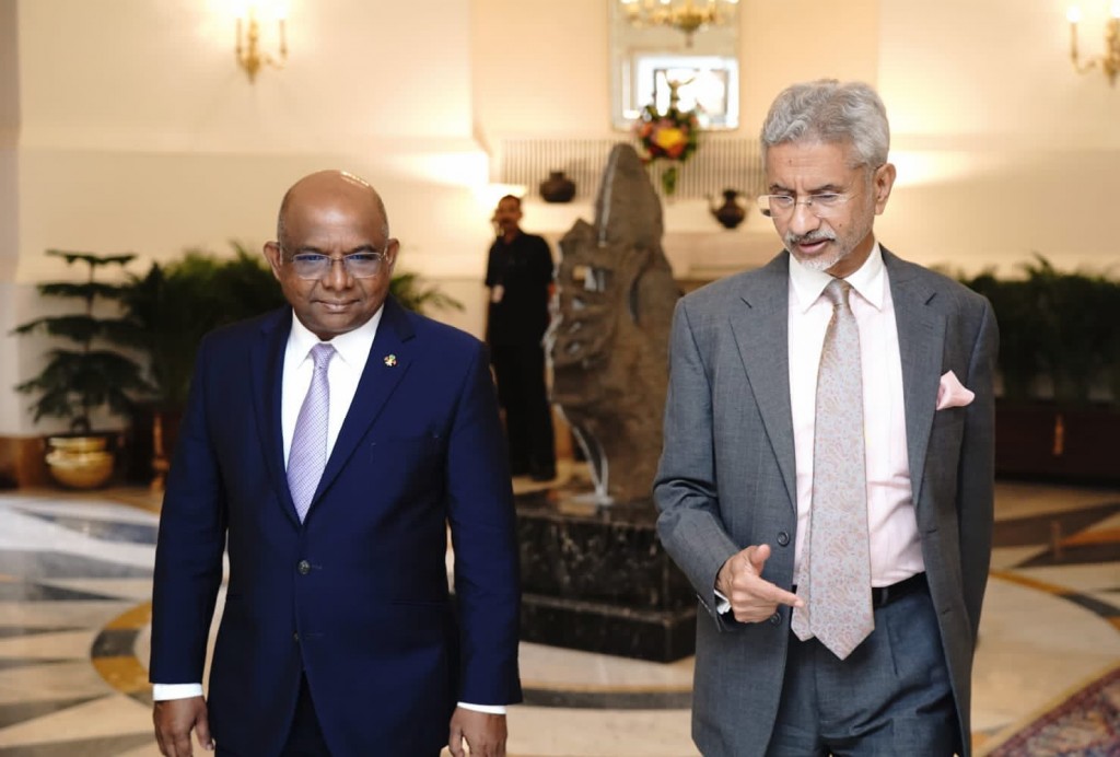 India ge eheegai Raajjeygai mash'roou thakeh hingumah 9 ehbasvumehgai soikoffi