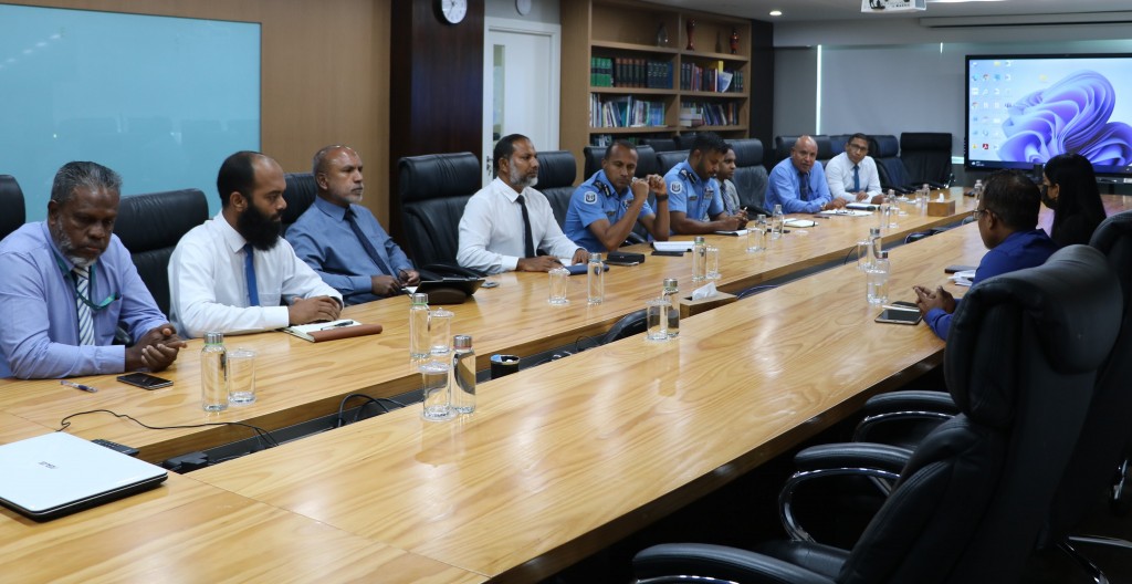 Harukashi fikuru huttuvumah gaanoonah gennan jehey islaahuthah dhenegathumah mashvaraa kohfi