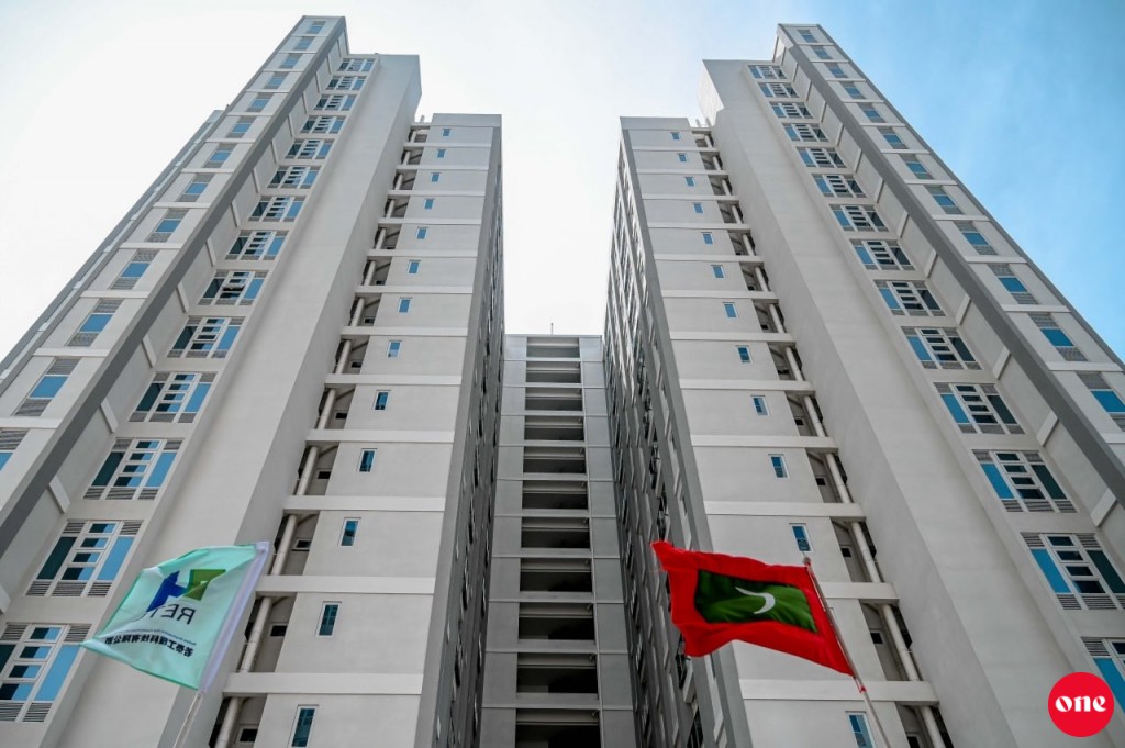 Sharuthu hamavaa kamah dhinee 824 meehunge list eh, anna hafthaagai flat havaalu kuran fesheyne: Minister