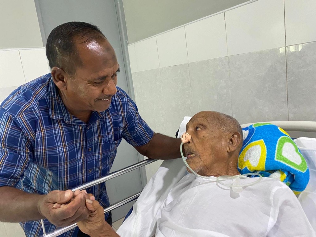 L. Gamuge enme dhuvasvee meehaa 106 aharugai maruvejje
