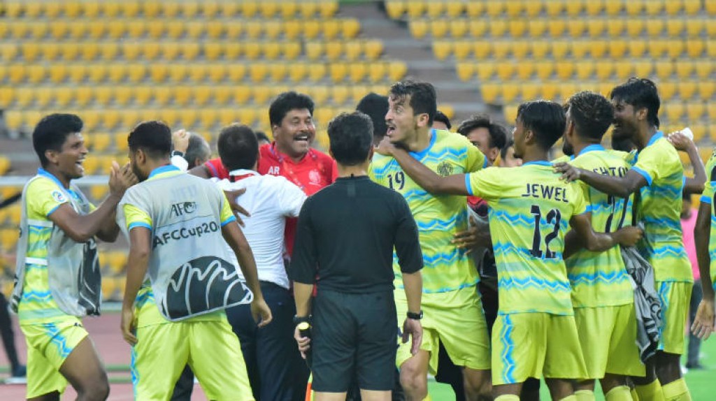 AFC in Abahani beyru kollee!