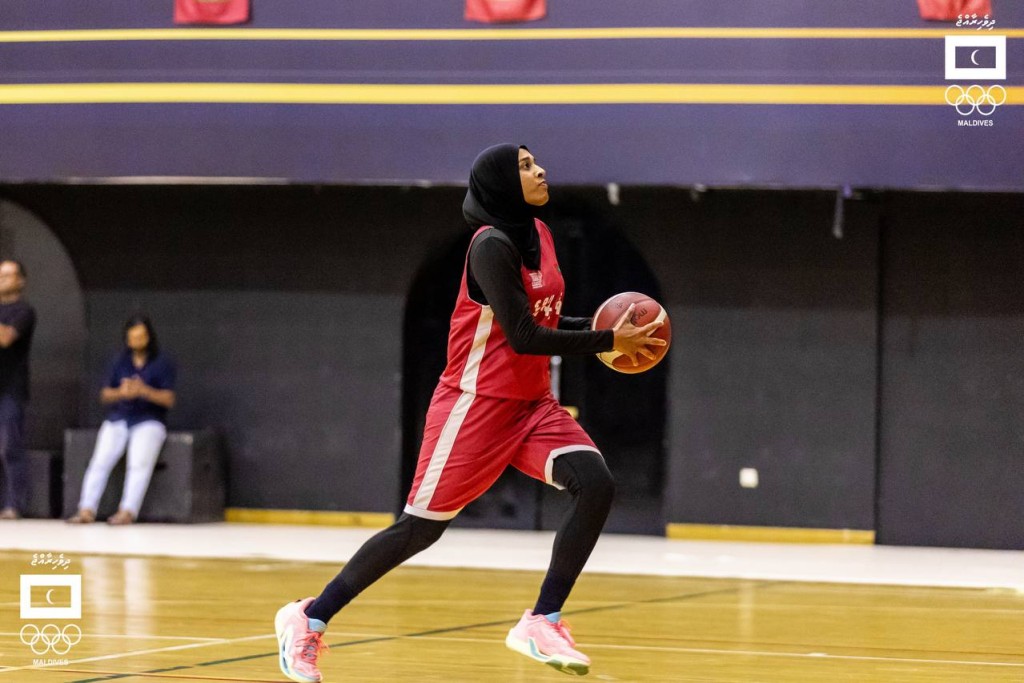Gaumee anhen basketball team mulhin alah IOIG ah, Amaazu ranah