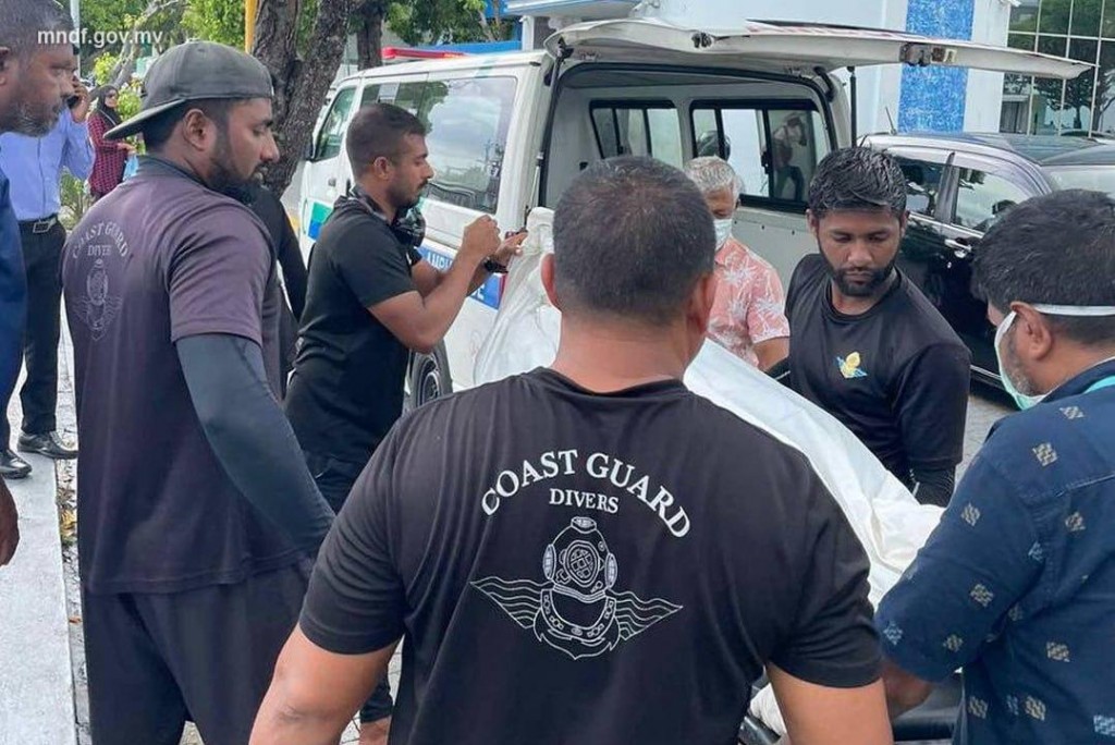 Maruvefai ohvaa fenunee rasfanna aa dhimaalu moodhah funmaali meeheh