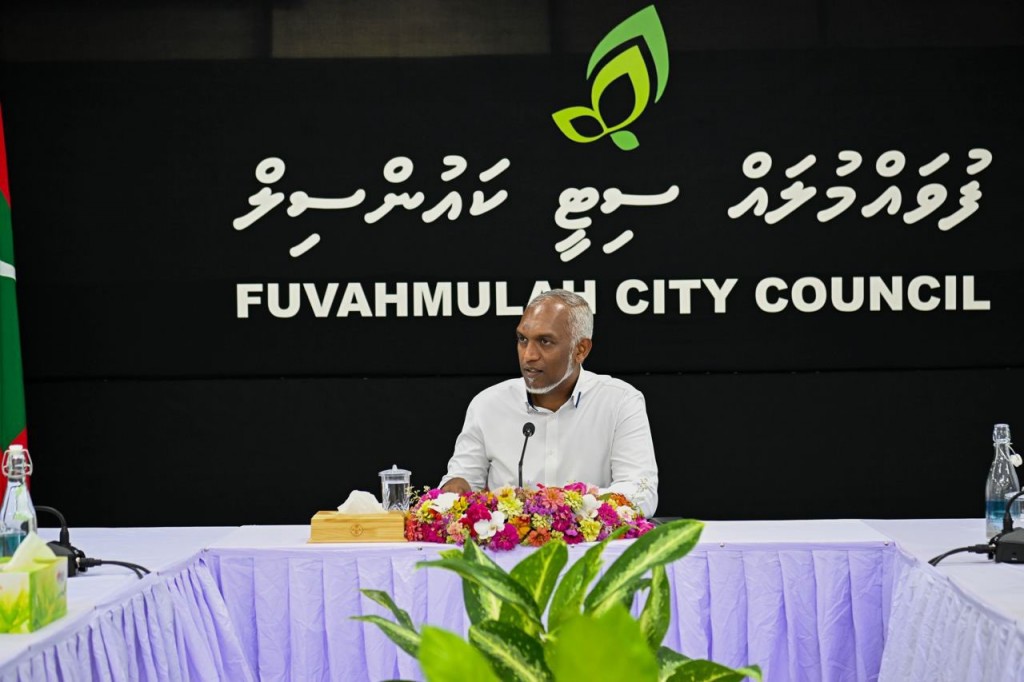 WDC ge member innahves hurihaa inaayaiythakeh libey gothah gaanoonah islaahu hushahalhaanan: Raees