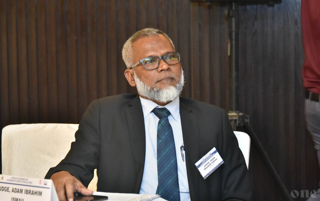 Civil Court ge gaazee Adam Ibrahim faruvaakudakurikamuge massalaeh balanee