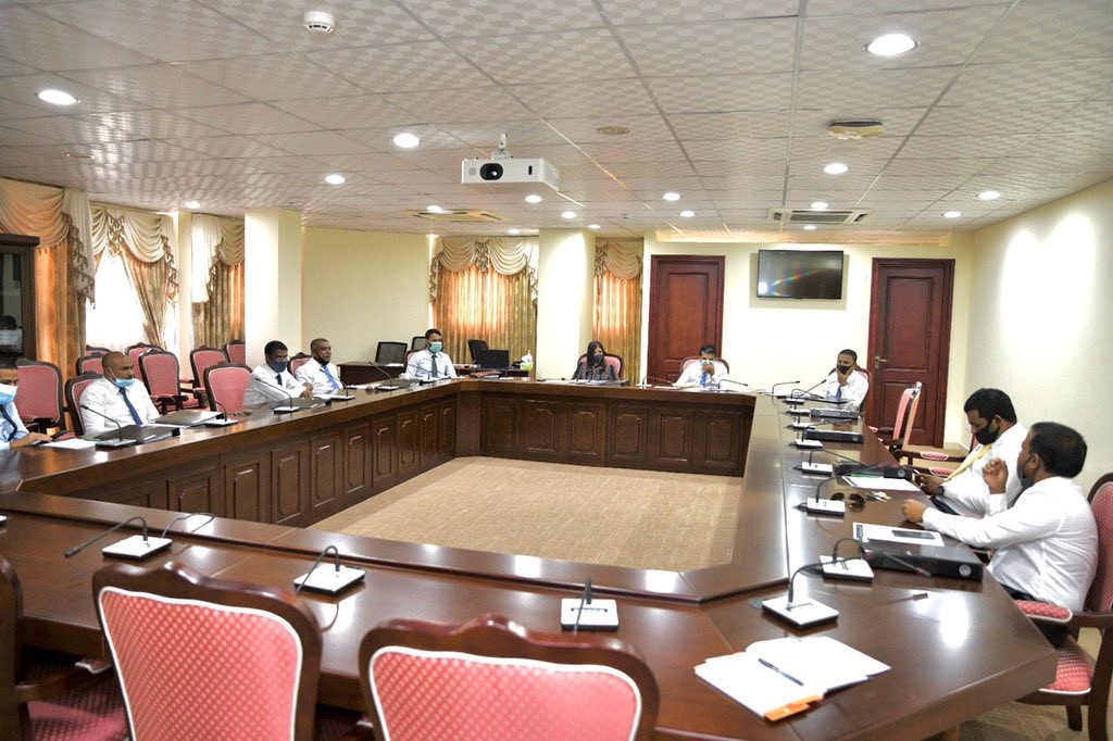 NIC ge Raees aa eku hatharu membarun vakikuran Committee inn faaskoffi