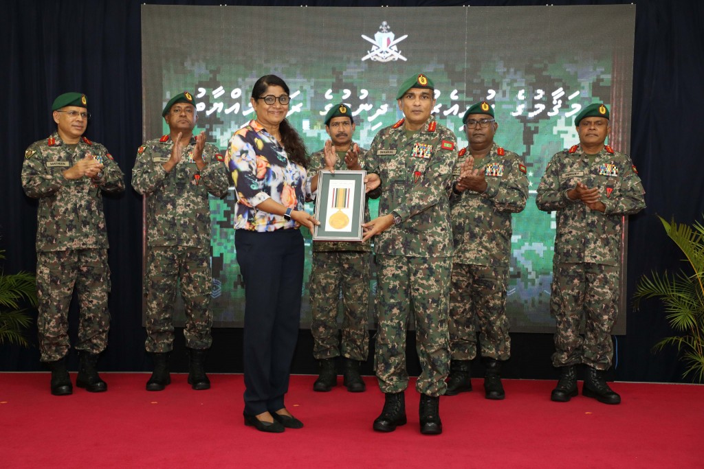 Covid ge haalathugai sifain kuri masahkathah haassa medal eh dhenee
