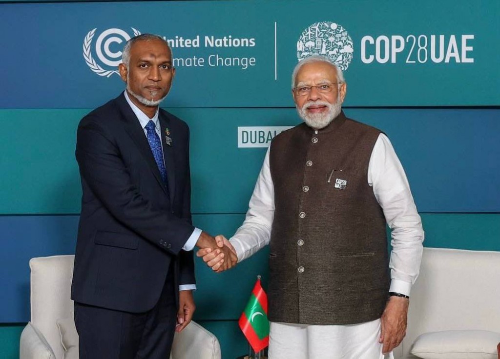 77-89 aa dhemedhuge India sifain ebathibi, adhahduthah adhives yageeneh noon: Raees