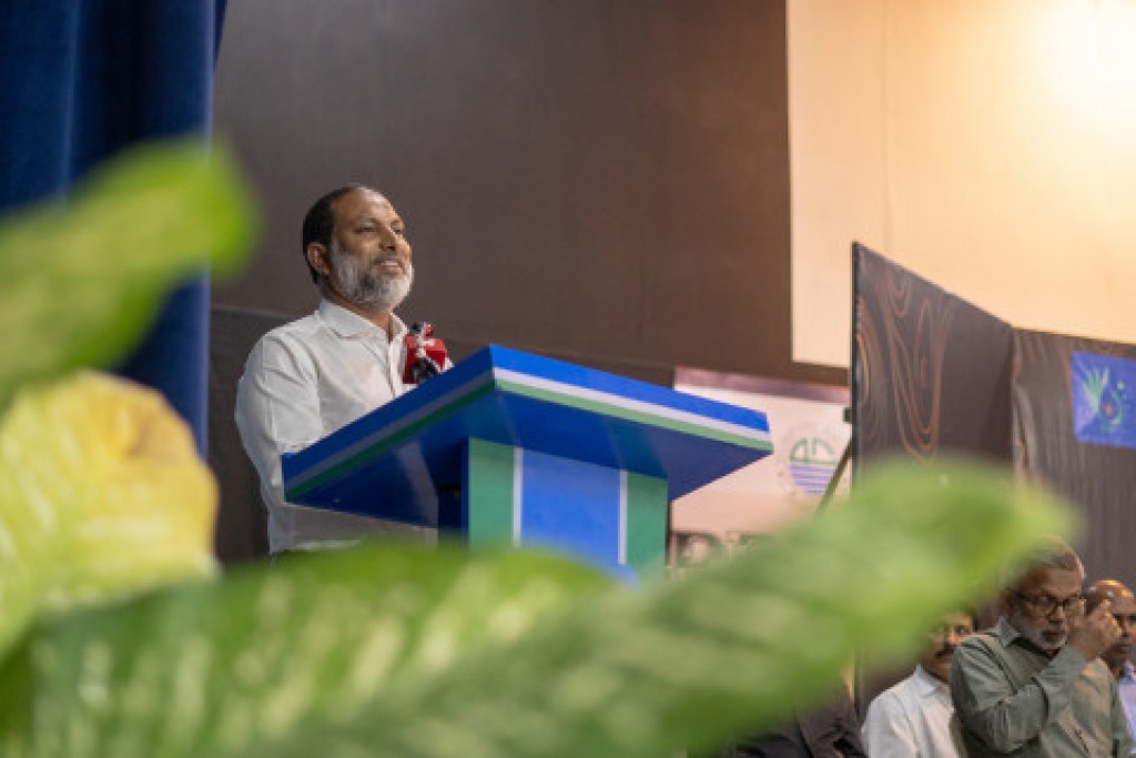 Gaumuge musthagubal binaa kureveynee  zuvaanun ge maibadhaigai varuhuri minvarakun: Imran