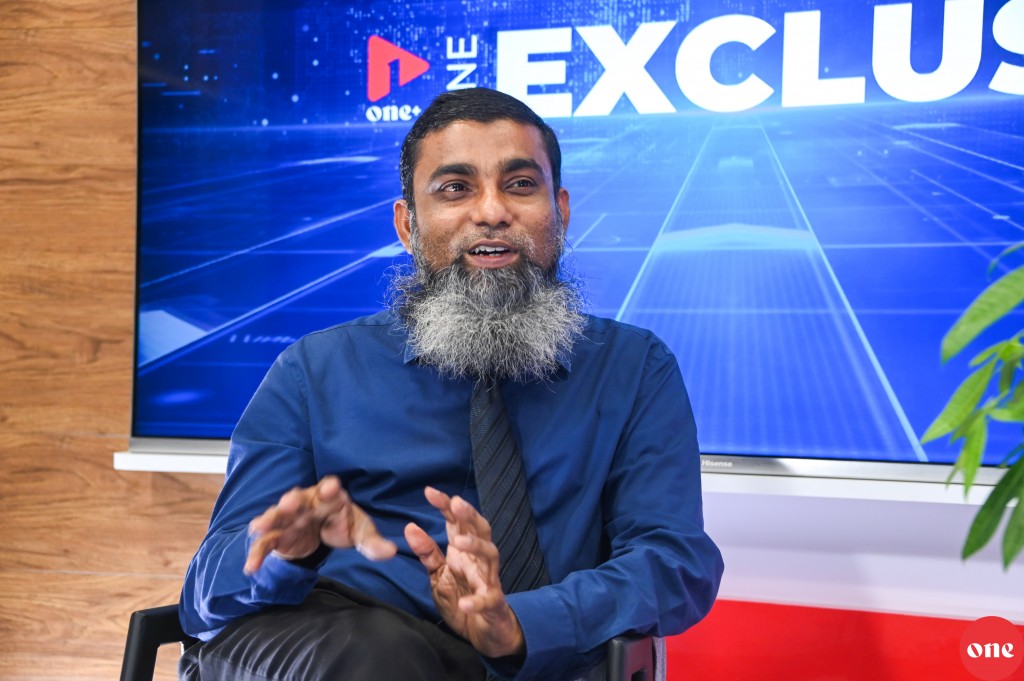 18 Masdhuvas therey inthigaalee insaafuge mahssalathah ninman jeheyne kamah kanda alhaifi