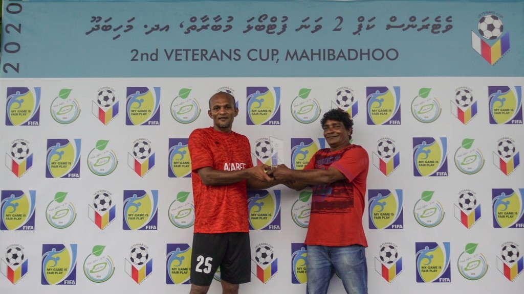 Mahibadhoo veterans football mubaaraaiy: Iyyege match The Joali kaamiyaabukohffi