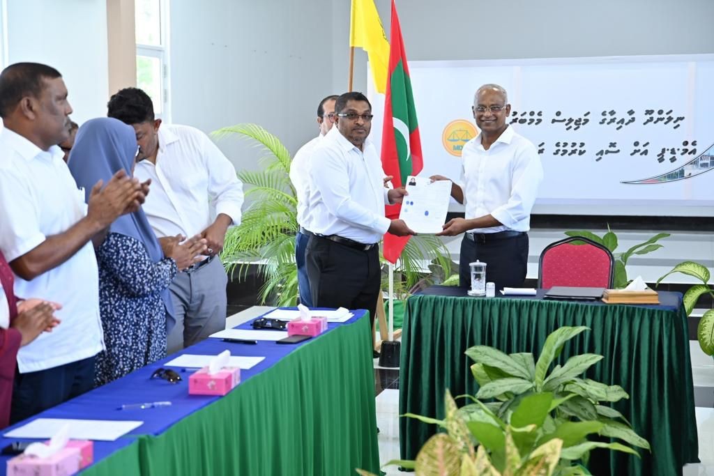 Rayyithunge Majlihuge Nilandhoo Dhaairaage member MDP ah soi kurahvaifi