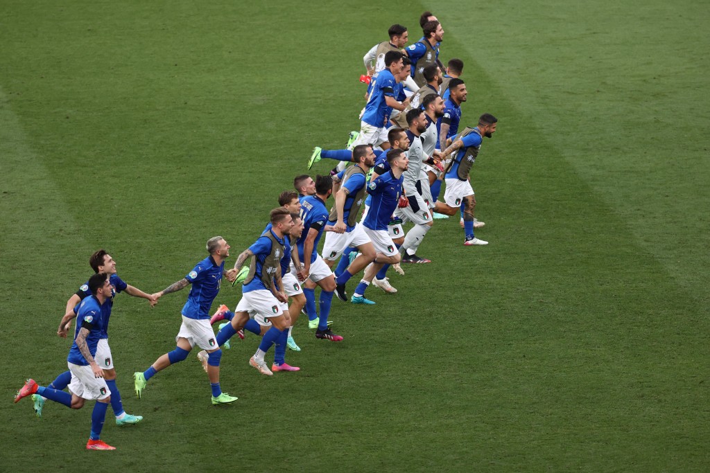 Italy balinuve 30 match, 82 aharuvee record aa hamakoh, mi team ah EURO negidhaanebaa?