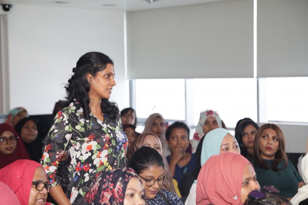 Anhenun viyafaari thakah nerumah SDFC inn loan scheme eh tha'araafu kuranee 