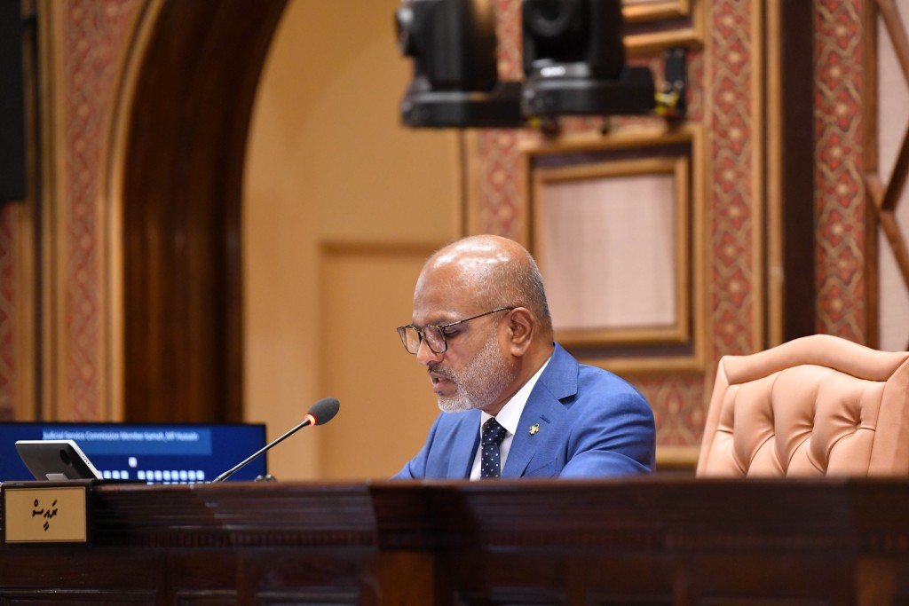 Majilis committee thah faaskoffi, miadhaai maadhamaa mugarrirun inthihaabukoh masakkaiy havaalu kureveyne: Naazim