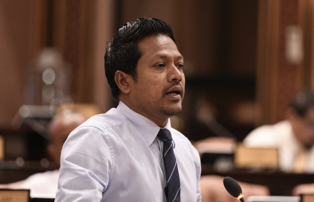 Music haraam kamakah nubuneveyne: Inthi