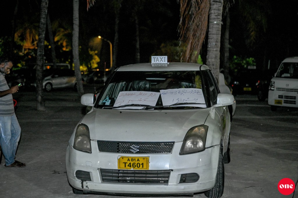 Garage sitee ge badhalugai taxi register kuran 10,000 rufiyaa dhakkan jehey usoolah amalu nukuran nimmaifi