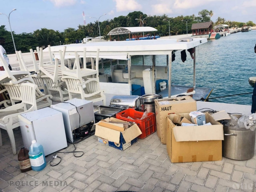 Four arrested for robbing Alidhoo resort on numerous occasions