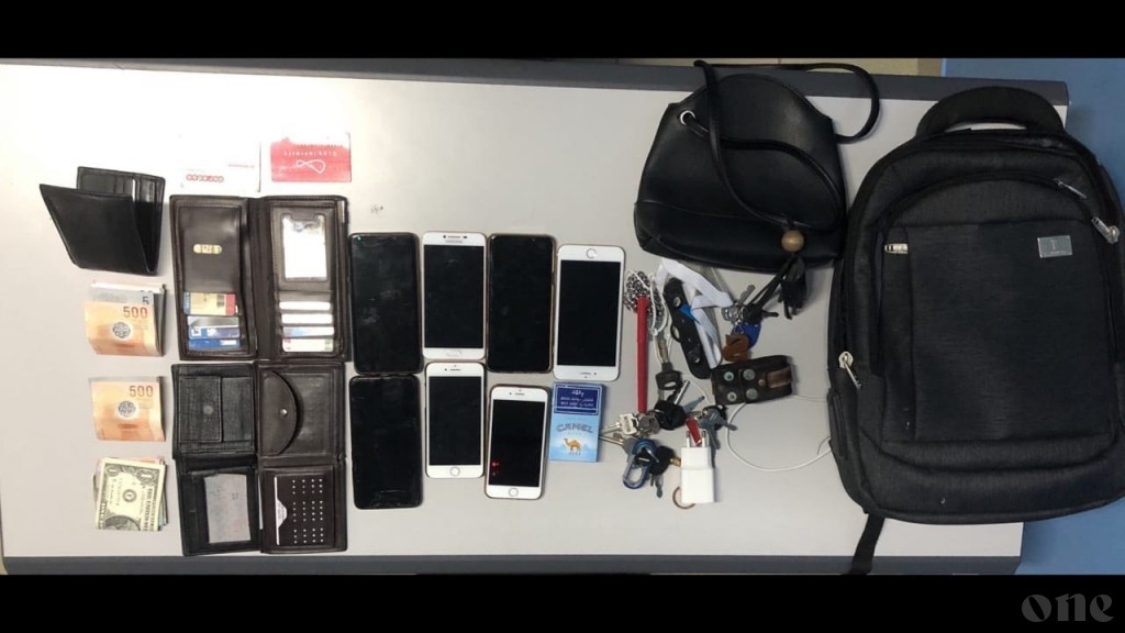 Money and phones stolen from a group swimming at Vilimale’