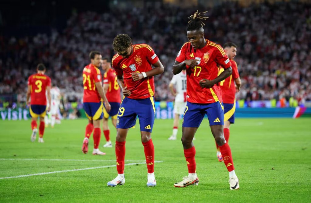 EURO ge dream team gai Spain ge 6 kulhuntherin, Walker ves Jimenez