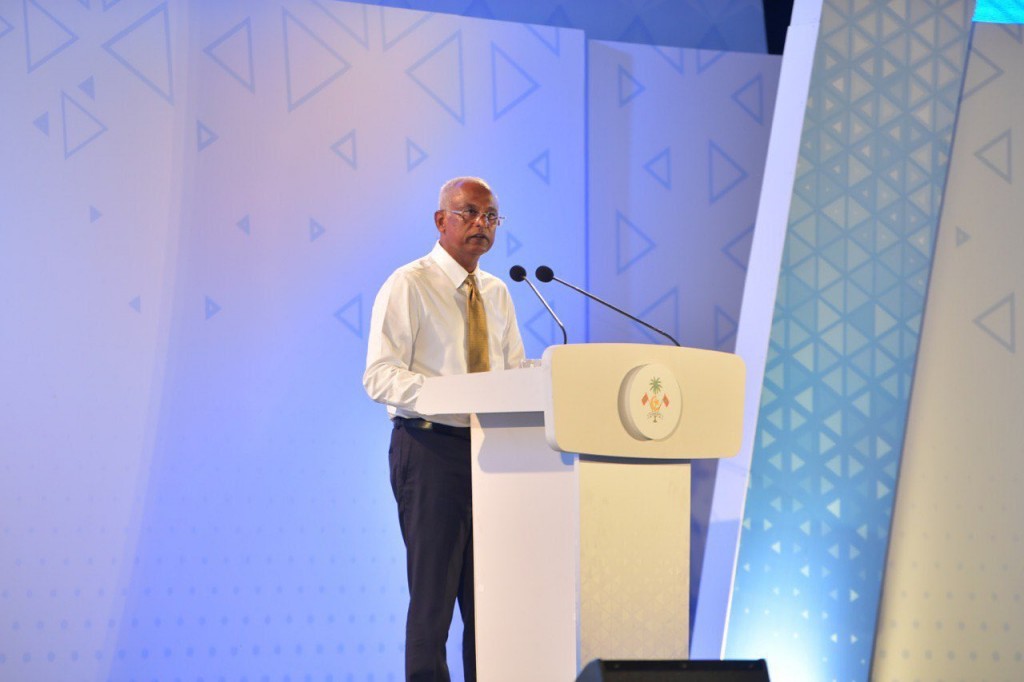 Hanimaadhoo Airport aai Kulhudhuffushi bandharaa eku furihama vaanee iguthisoadheh ge furihama model eh: Raees
