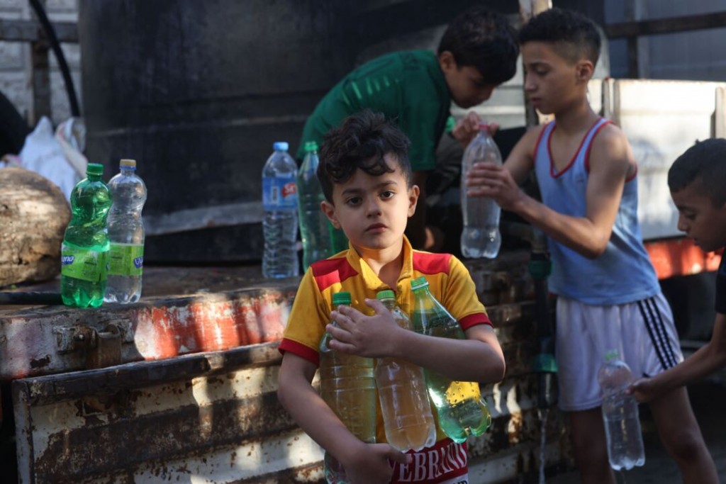 Fenah jehi Gaza ge ethah haas kudakudhin maruvanee