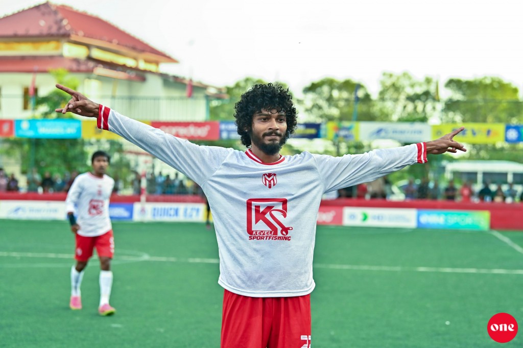 One Photo: Sonee Sports Golden Futsal Challenge ge Dh. Atoll final ge jaagaeh Maaen'boodhoo ah