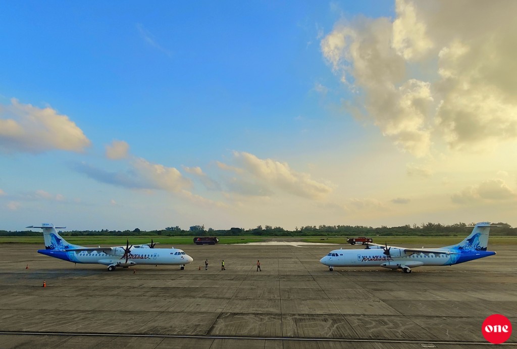 Maldivian ah alah genai ATR boat thakuge dhathuru thah fashaifi