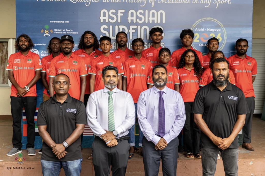 Surfing team ge coach akee Iboo, Captain innakee Ammaday aai Sayyidh Salaahuhdheen