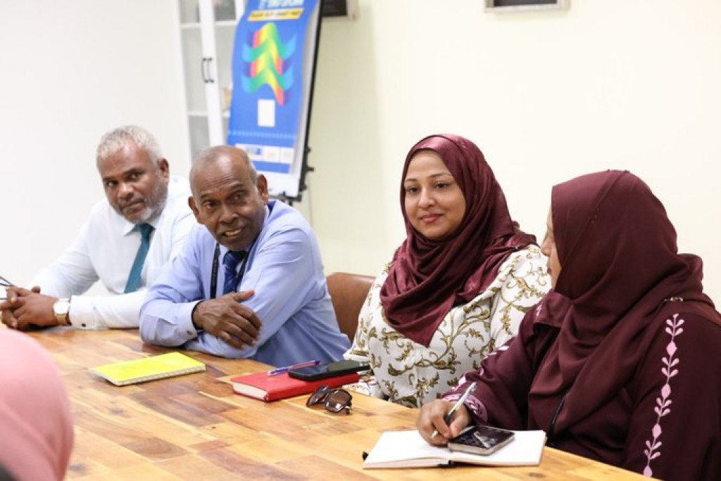 Dhaulathuge belumuge dhashugai thibey kudhin ah Crossroads in internship ge furusathu hoadhan mashvaraa koffi