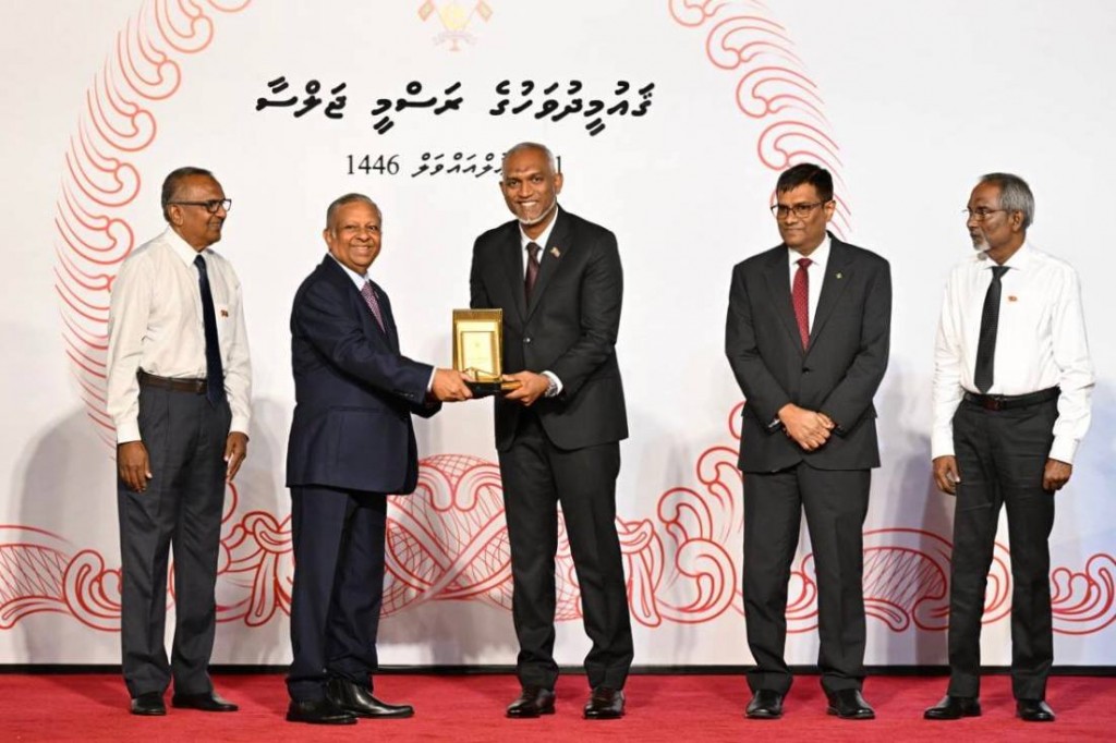 Gaumiyathah hidhumaiy kurumuge enme mathiveri sharafu Salahuddin ge handhaanah Raees aruvaifi