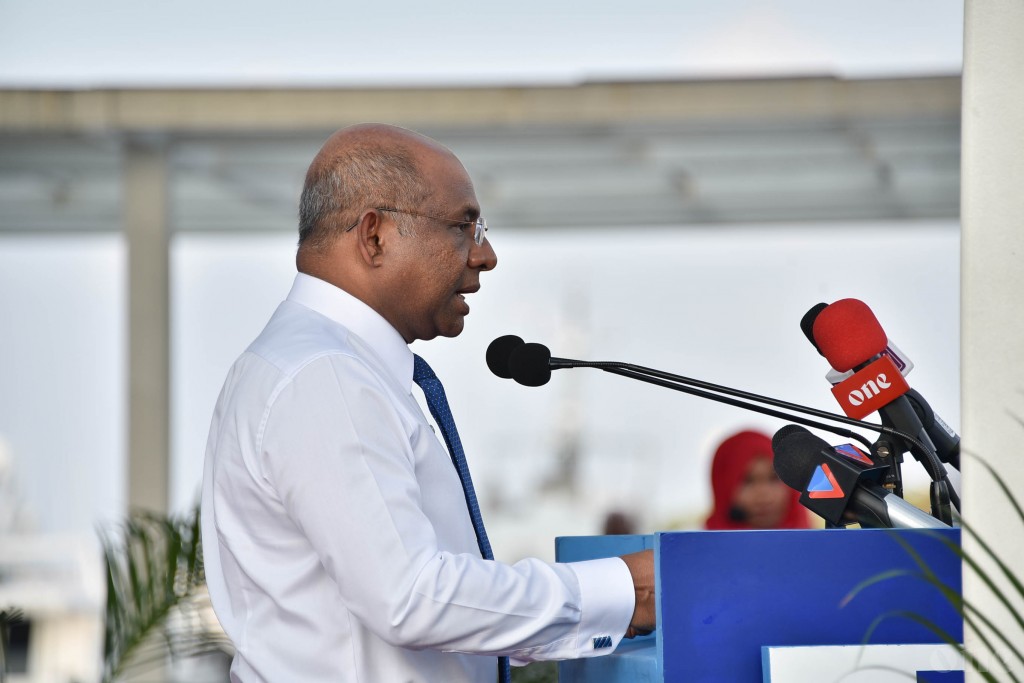 Will try to find a solution for resident visa issue: Shahid