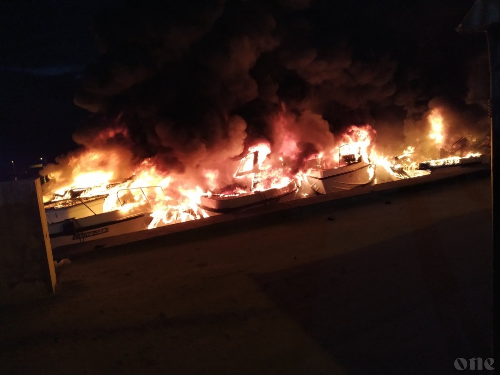 Fire at Mahibadhoo harbor destroys launches and dinghies