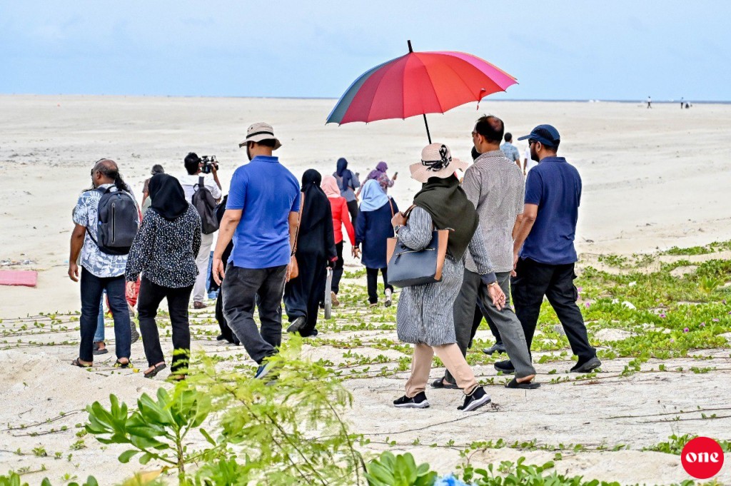 Solih ge sarukaarun dhin goathithah 3 mas therey gai havaalu kuran laazim koh faaskuri bill baathil koffi
