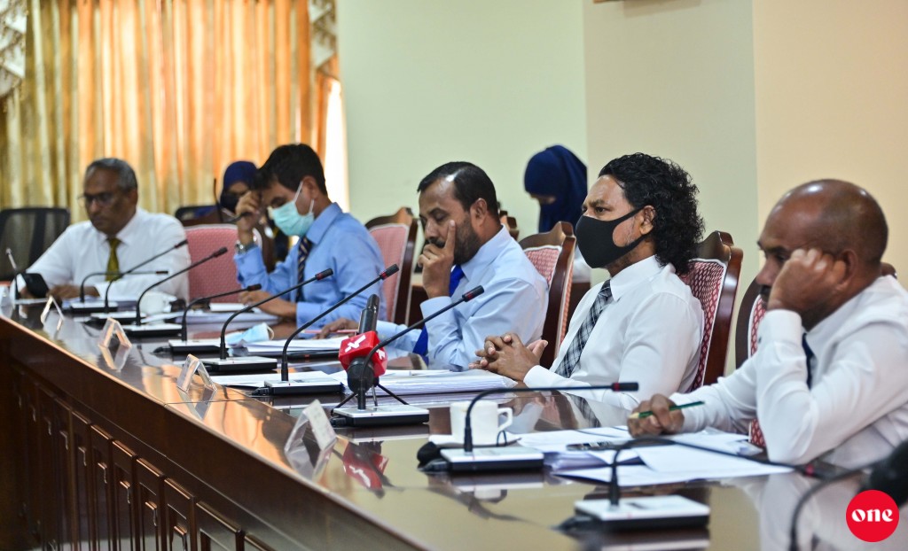 AAA ge dhivehi dharivarunnah biru dhakkaafaivey, dharivarunnah nafsaanee gothun gellun libunu: Committee