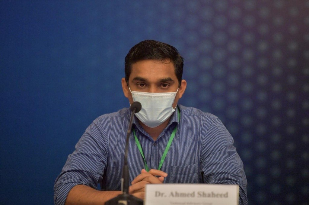 Raajjeygai maaban'du meehunnah Pfizer vaccine dheyn fashanee