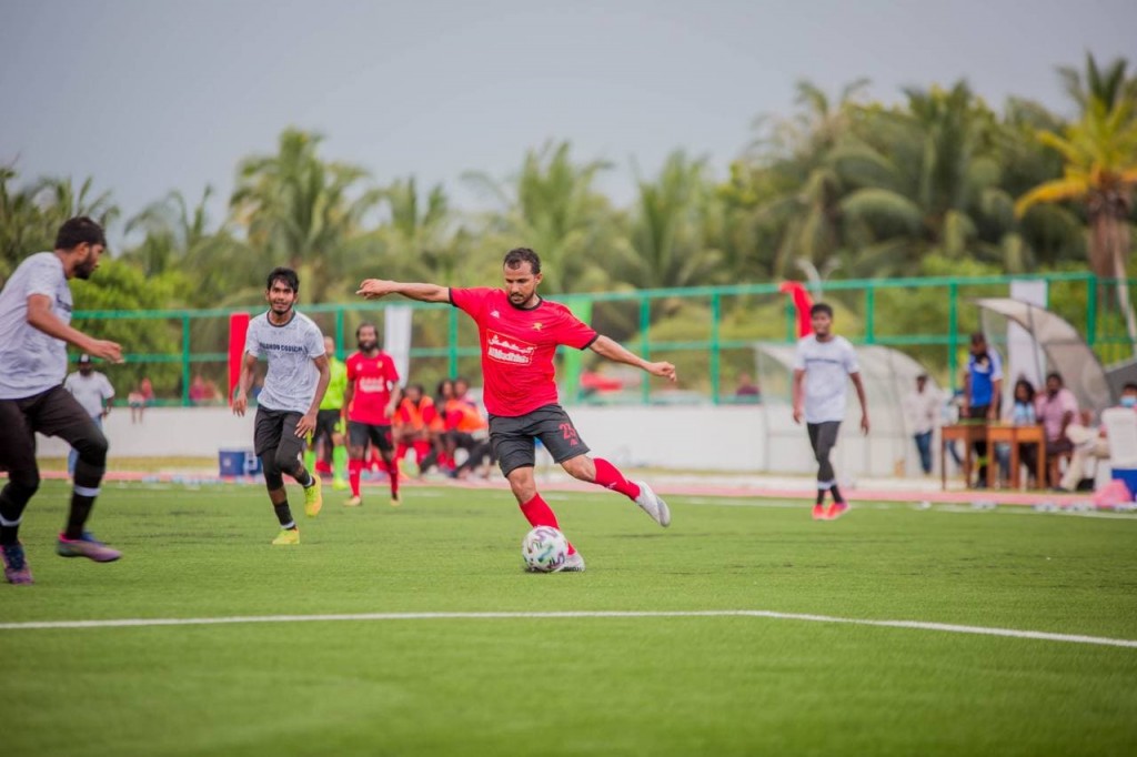 Gamu football mubaaraaiy: Faseyha kamaa eku Fonadhoo balikoh, Island Youth United ah rangalhu feshumeh