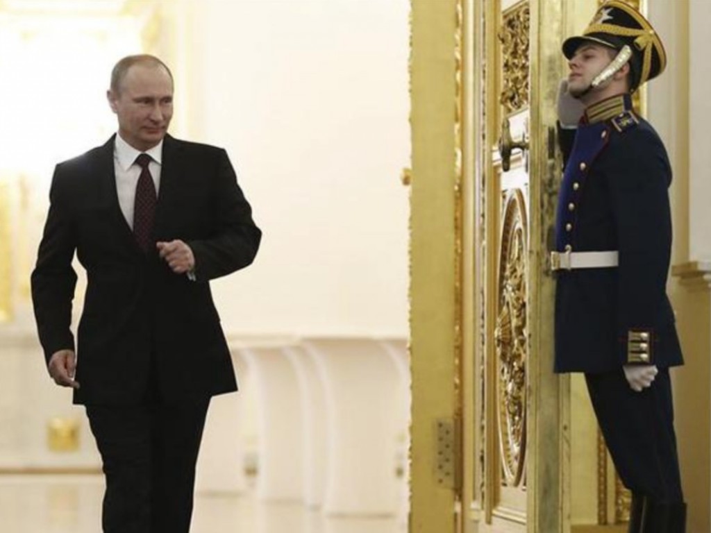 Shakhusiyyathu: Raees Putin aadhayaa khilaafu gothakah hingevumuge sihrrakee kobaa?