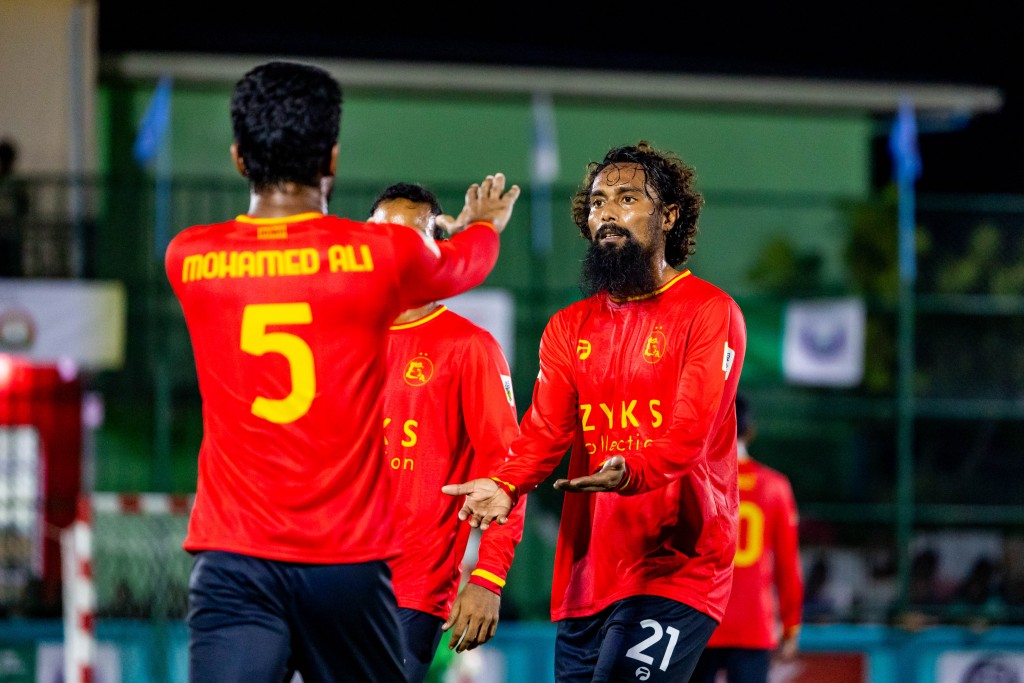 Dee Cee Jay, Kovigoani ge ithurun Much Black aai Dee Ess Kay feshun rangalhu koffi